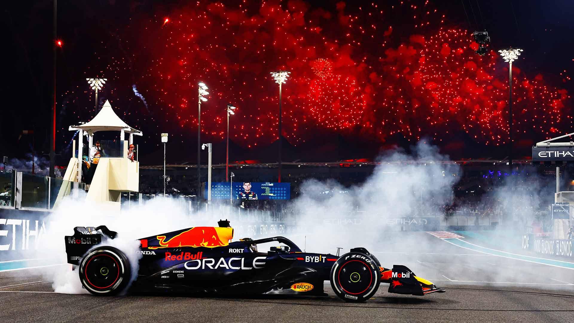 Verstappen donuts Abu Dhabi 2023