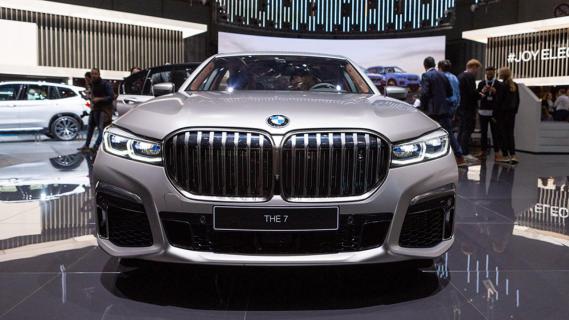 BMW M760Li V12 van BMW
