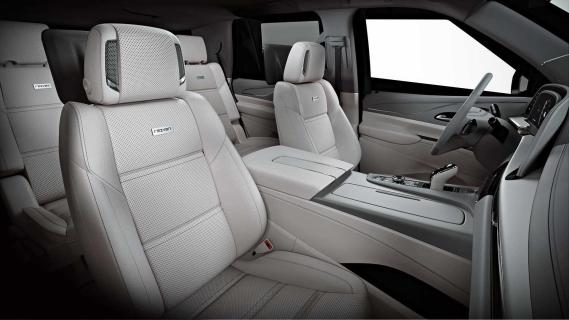 Rezvani Vengeance interieur stoelen voorin