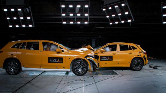 Mercedes crashtest Mercedes EQS SUV Mercedes EQA