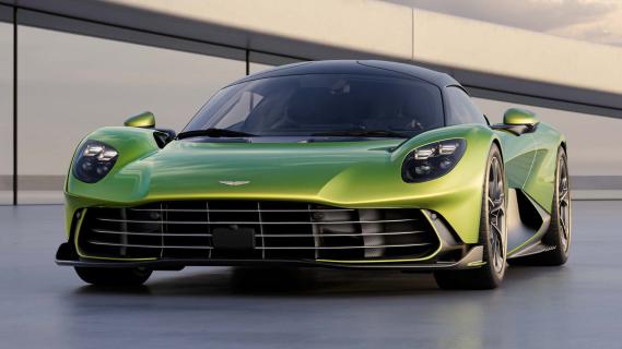 Aston Martin Valhalla groen (2024) voorkant linksvoor schuin