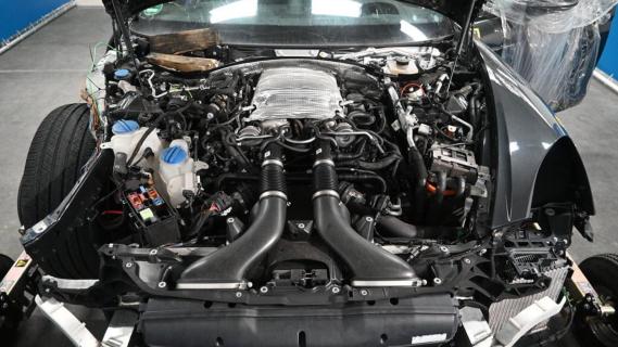 Porsche Panamera 4 (971) facelift grijs domeinen motor